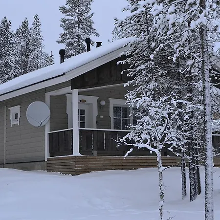 Haukka* * Saariselkä